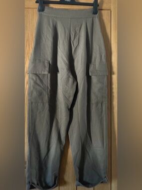 Zara Olive Green Cargo Ankle Pants